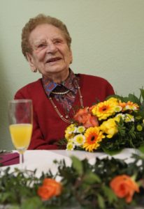 Anna Loos feiert Ihren 100. Geburtstag (Bild: FAU)