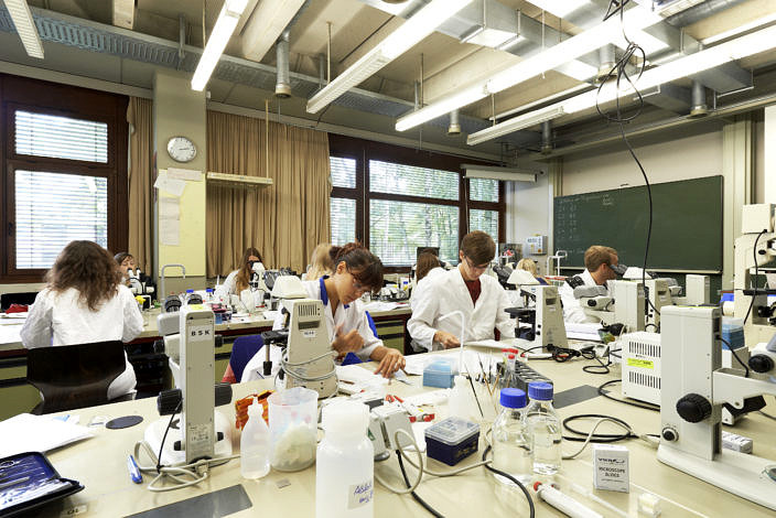 Bild labor-bio-physik aufrufen