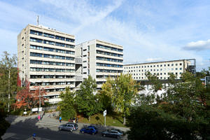 Seminar building at the Faculty of Humanities, Social Sciences, and Theology (Image: FAU/David Hartfiel))