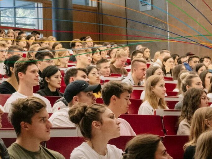 Zur Seite: MeinStudium – Überblick über alle Studiengänge