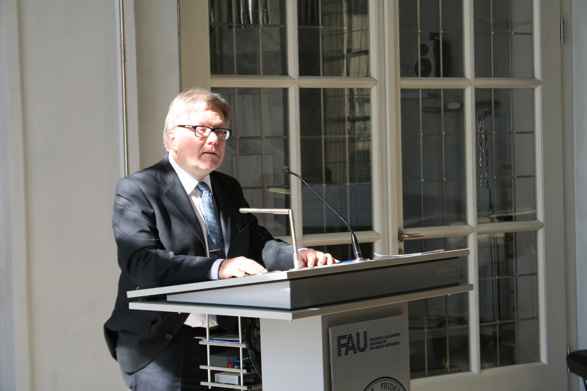 Prof. Dr. Max-Emanuel Geis, Inhaber des Lehrstuhls für öffentliches Recht an der FAU. (Bild: FAU)