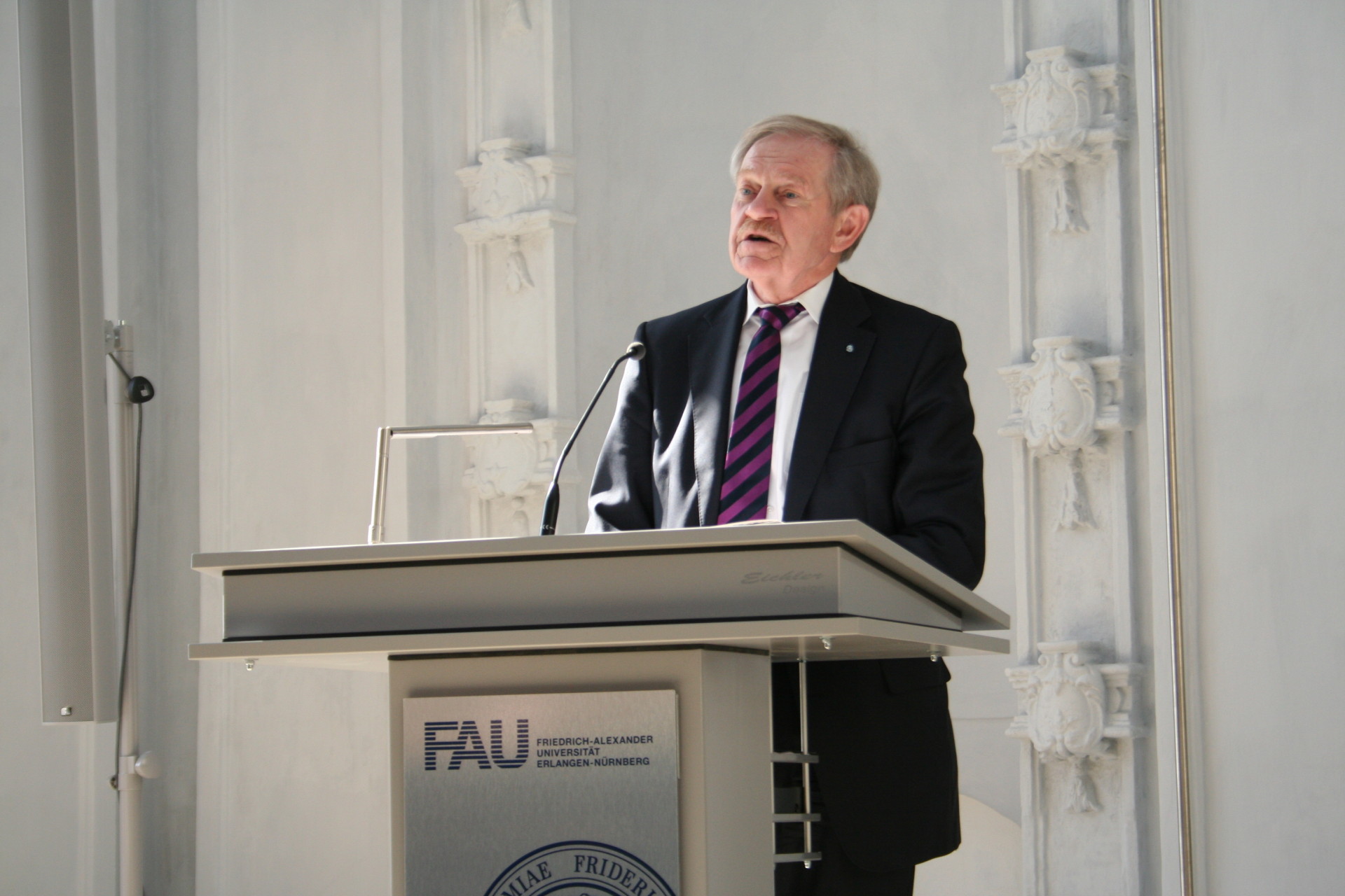 Dr. Karl Huber, Präsident des Bayerischen Verfassungsgerichtshofs (Bild: FAU)