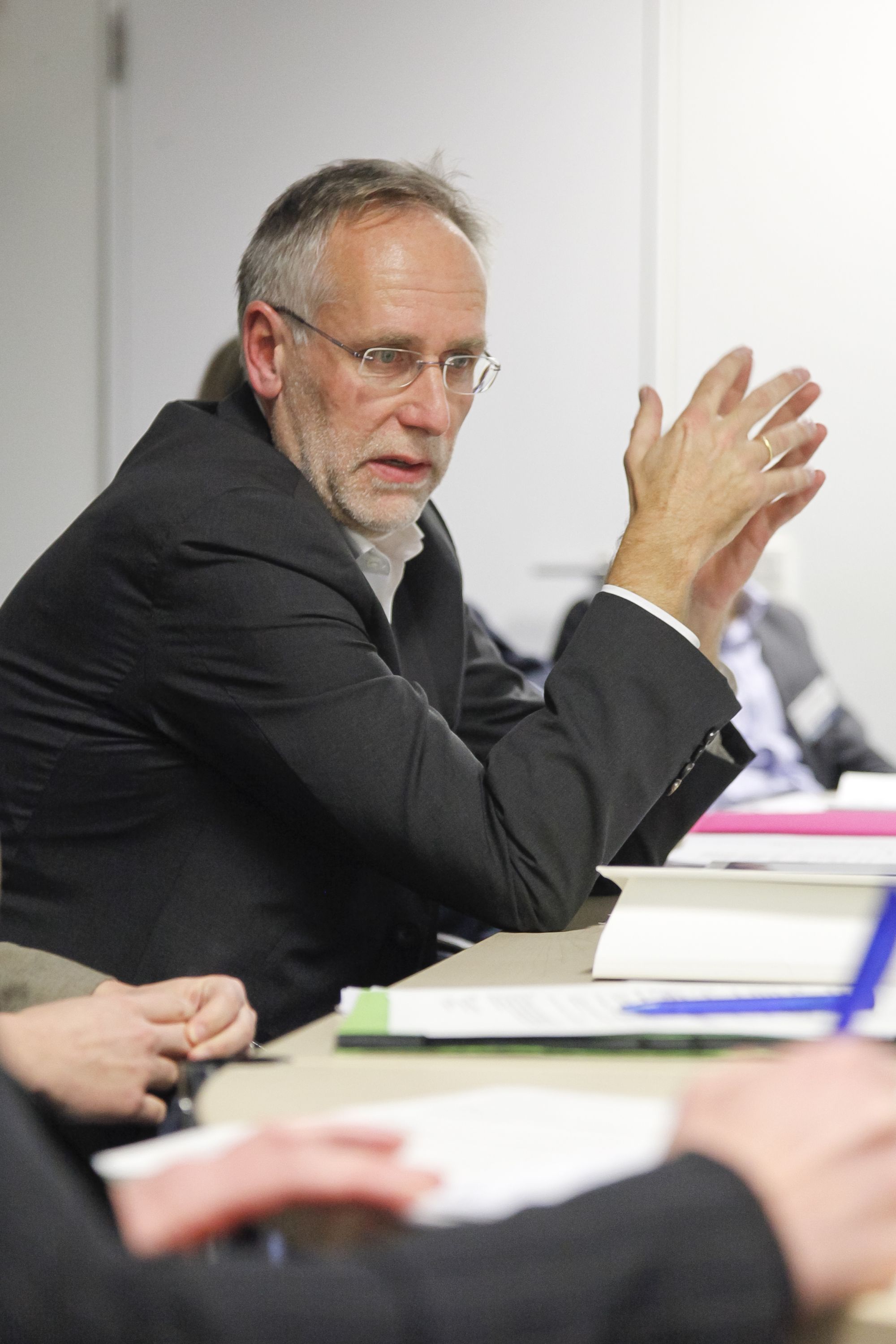 Karriere-Treff am Fachbereich Wirtschaftswissenschaften mit anschließendem Stammtisch (Foto: Giulia Iannicelli)