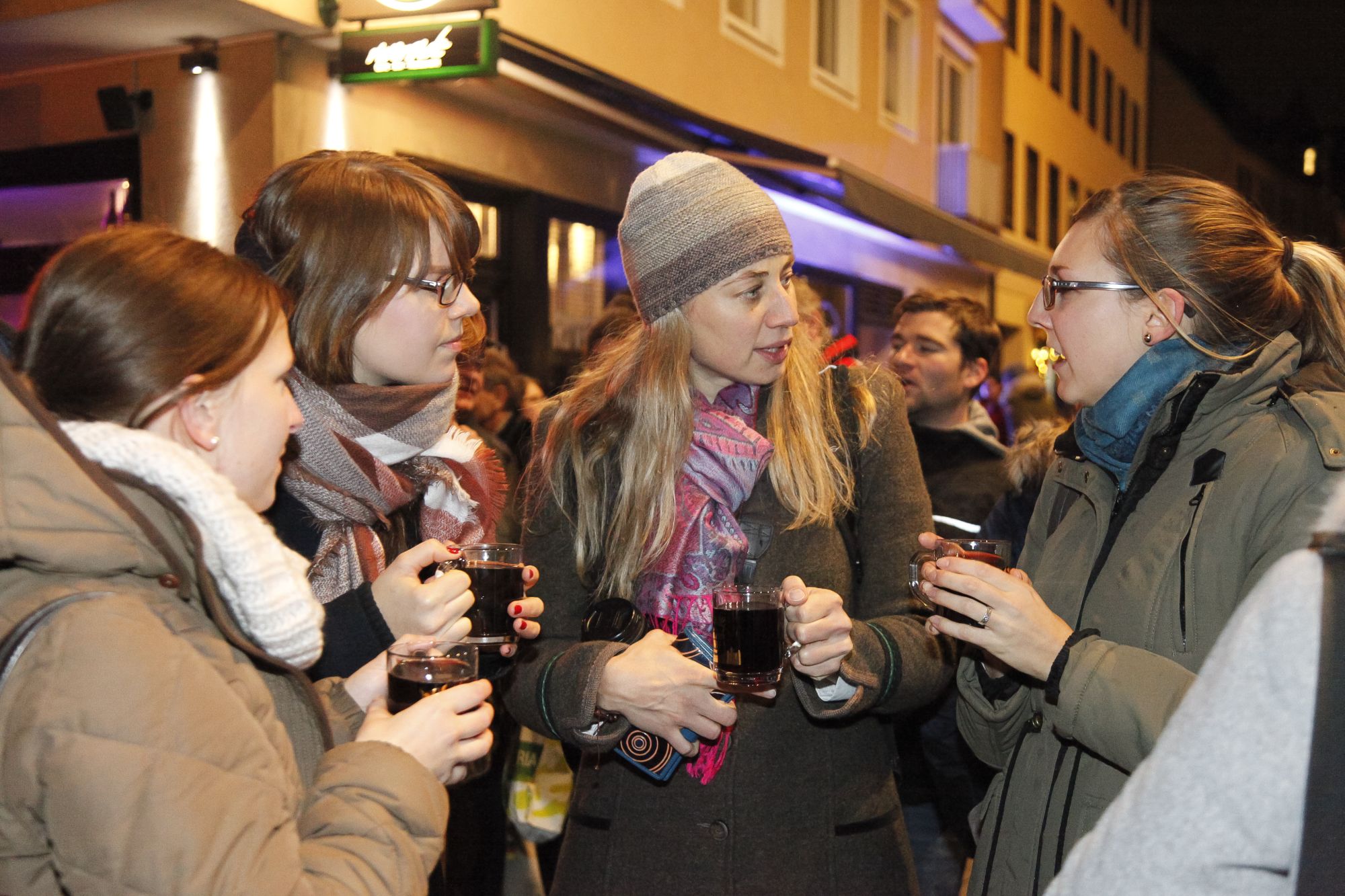 Karriere-Treff am Fachbereich Wirtschaftswissenschaften mit anschließendem Stammtisch (Foto: Giulia Iannicelli)