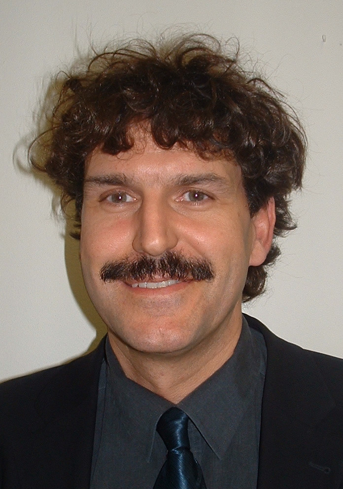 Prof. Dr. Patrik Schmuki (Lehrstuhl für Werkstoffwissenschaften – Korrosion und Oberflächentechnik) (Bild: FAU)