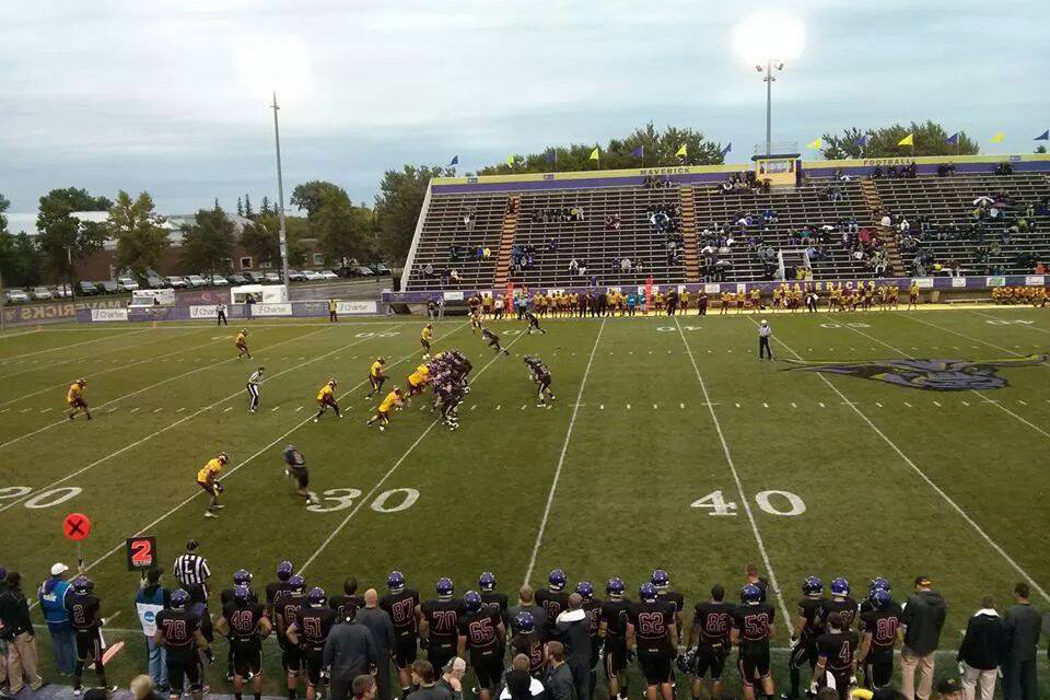 Typisch für die USA: College-Football. Auch Lisa feuerte die Mannschaft ihrer Gastuniversität, der Minnesota State University, an. (Bild: Privat)