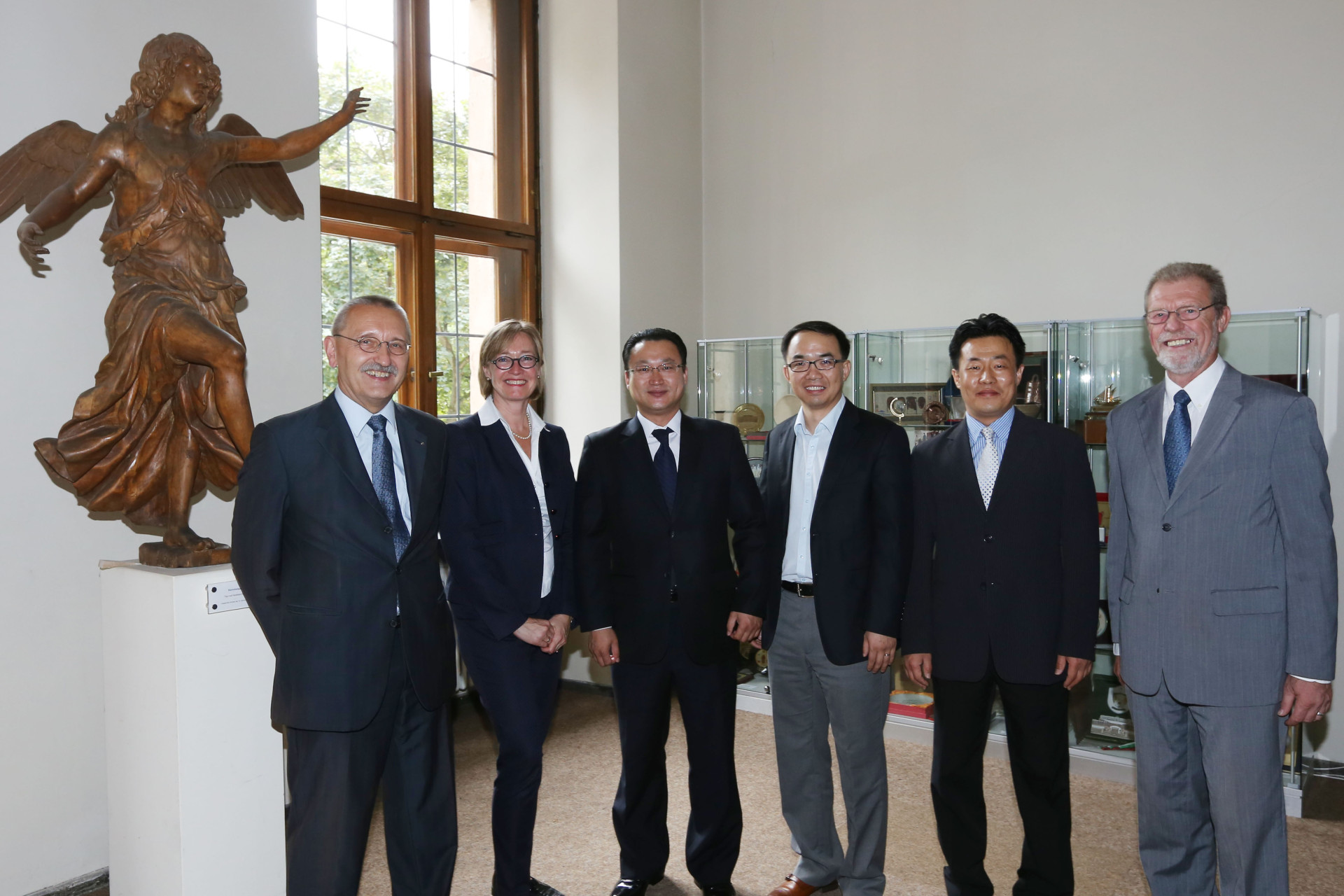 Zum Artikel "Südkoreanische Delegation zu Gast an der FAU"