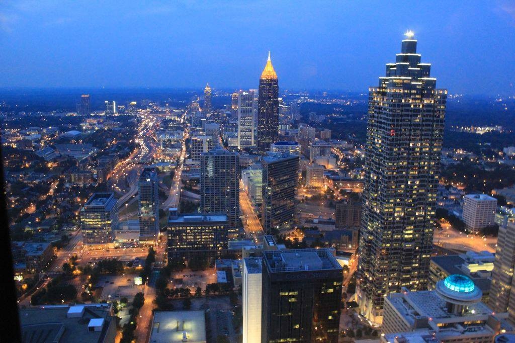 Ein Blick auf die Skyline von Atlanta bei Nacht konnte Natalie Kaworek während ihrer Zeit an der Georgia State University Atlanta genießen. (Bild: Privat)