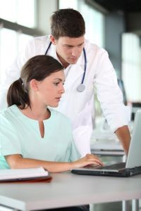Zum Artikel "FAU entwickelt Weiterbildungsprogramm Telemedizin"