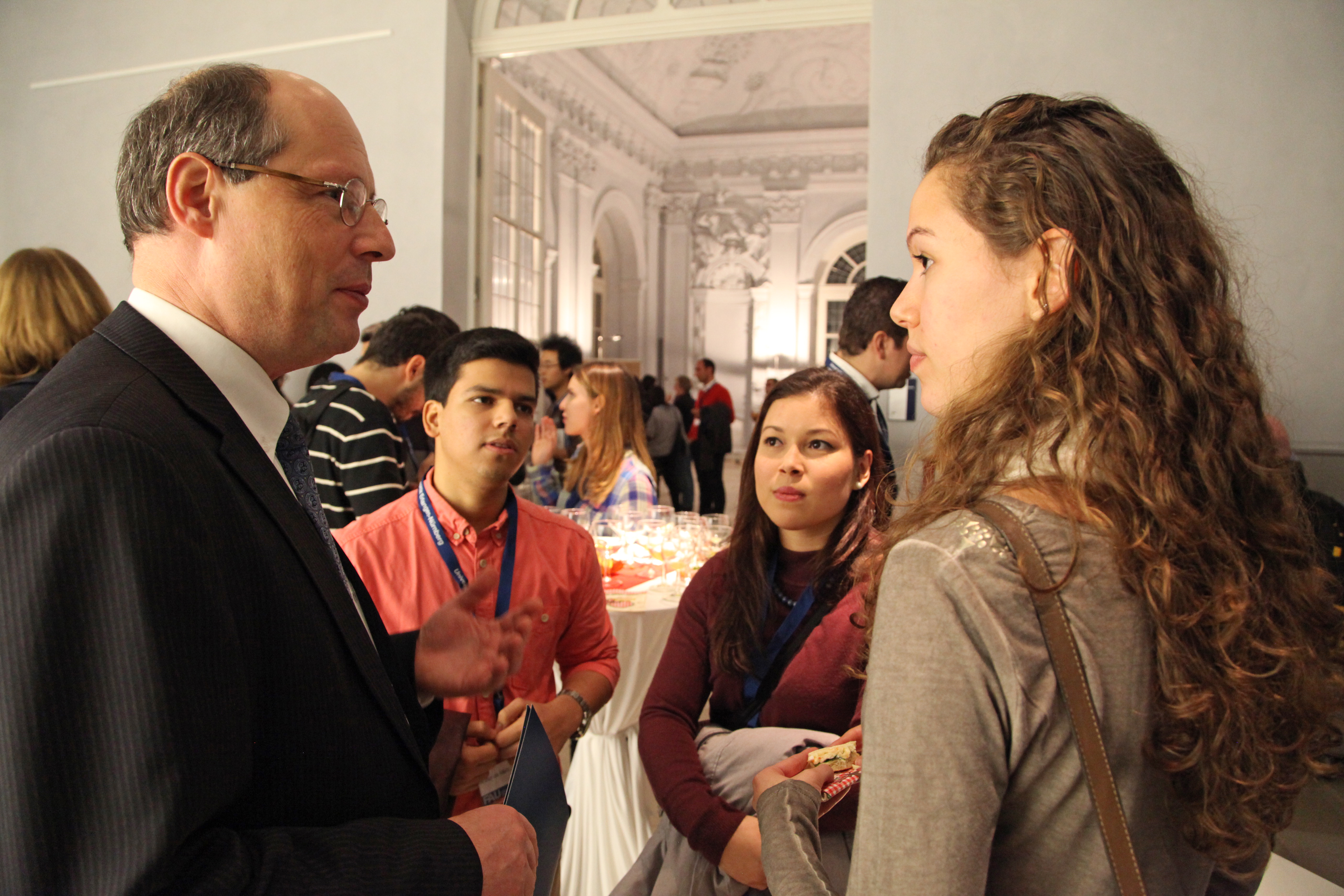 Das Welcome Event am 14. November 2014 in der Erlanger Orangerie. (Bild: Georg Pöhlein)