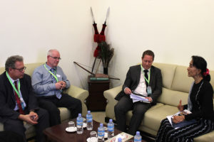 Prof. Roland Sturm als Berater in Myanmar