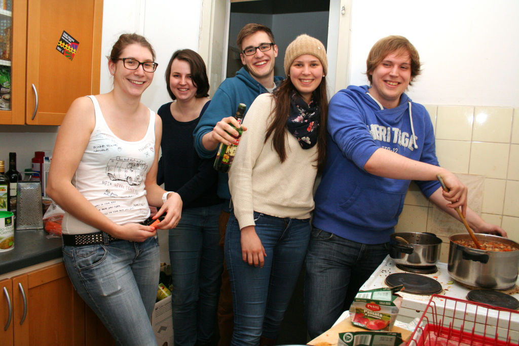 Zum Artikel "Gemeinsames Kochen verbindet den SprecherInnenrat"