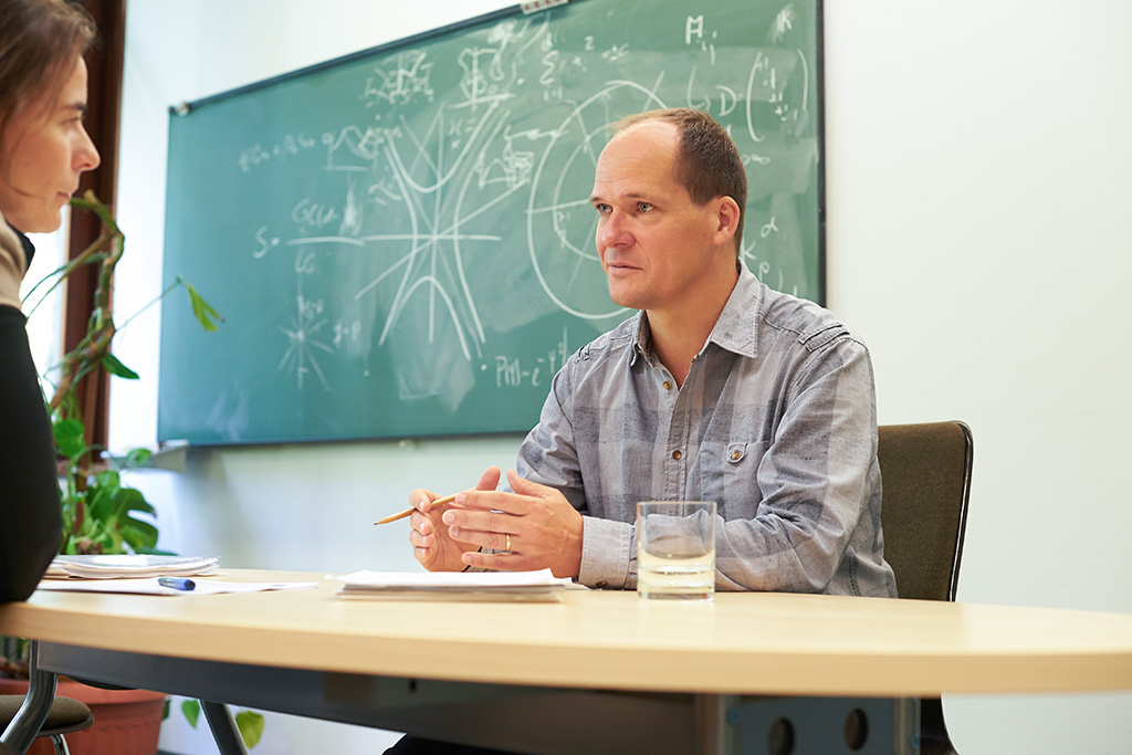 Zum Artikel "„Physikalische Größen sind nichts anderes als quantitative Metaphern“"