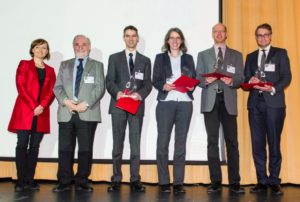 Der Semikron Innovationspreis 2016 wurde am 08.03.2016 im Rahmen der CIPS-Konferenz im Maritim Hotel Nürnberg verliehen. Im Bild (v.l.n.r.): Bettina Martin (Semikron-Stiftung), Prof. Dr. Leo Lorenz (Präsident der ECPE e.V.), Dr. Patrick Berwian (Fraunhofer IISB), Lari-ssa Wehrhahn-Kilian (Infineon Technologies AG), Dr. Michael Krieger (FAU Erlangen-Nürnberg), Dr. Steffen Oppel (Intego GmbH) in Vertretung für Dr. Michael Schütz. (Bild: Semikron-Stiftung)