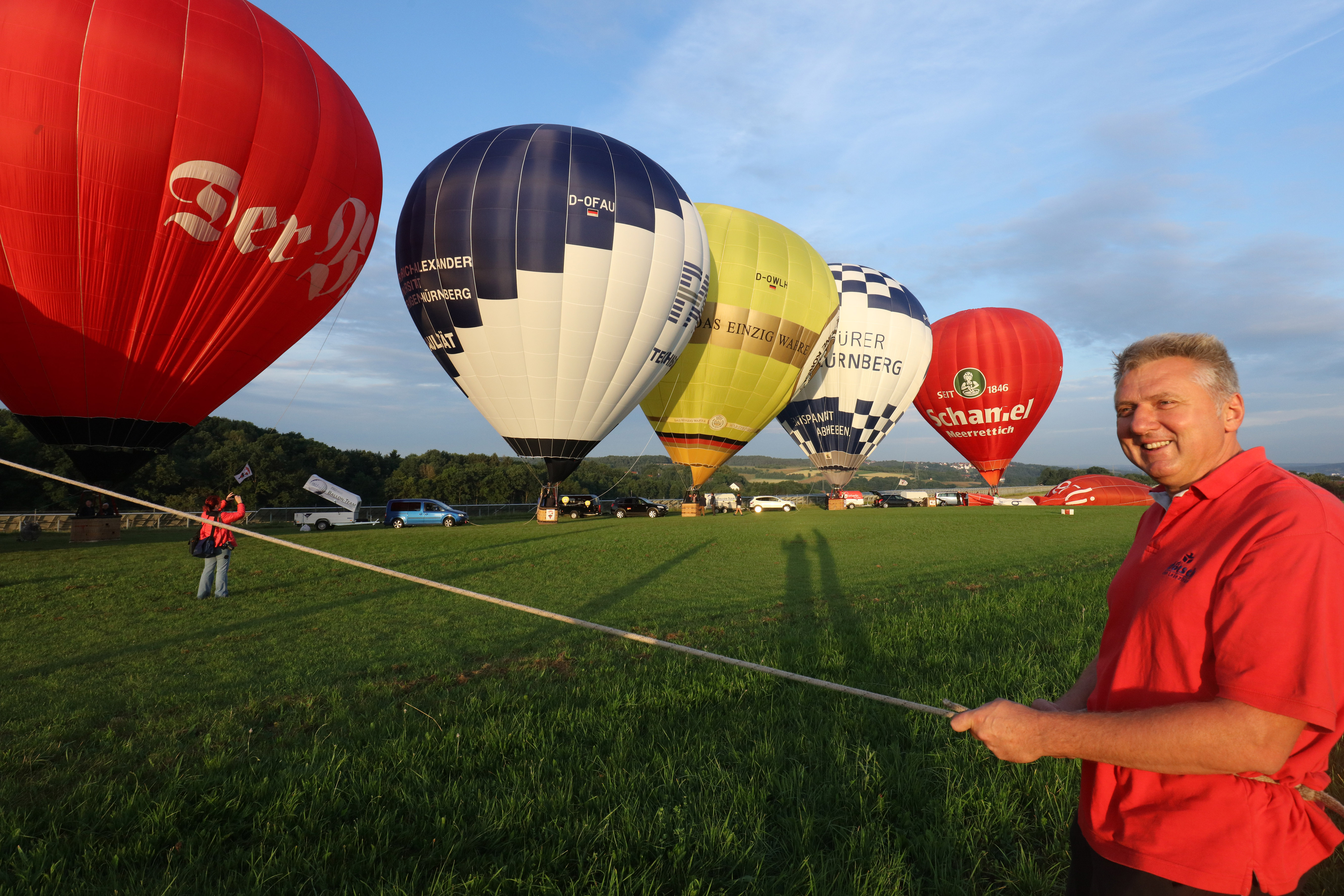 Zum 50. Geburtstag hat die TechFak der FAU einen Ballon gesponsert bekommen. Tauffahrt war am 2. Juli 2016 in Begleitung weiterer Ballons in der Fränkischen Schweiz. (Bild: FAU/Kurt Fuchs)