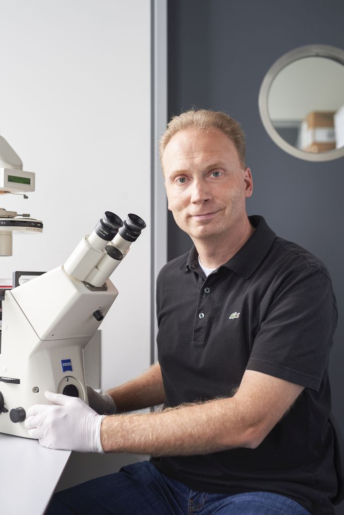 Prof. Dr. Falk Nimmerjahn, Lehrstuhlinhaber für Genetik und Sprecher des Departments für Biologie der FAU (Bild: FAU/David Hartfiel)
