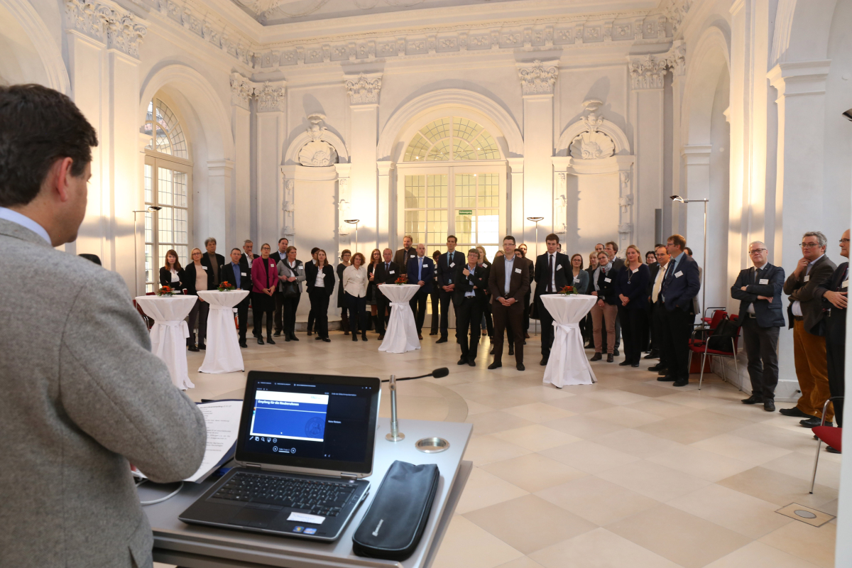 Empfang für neuberufene Professorinnen und Professoren an der Friedrich-Alexander-Universität Erlangen-Nürnberg (FAU) am 2. November 2017 in der Orangerie in Erlangen. (Bild: FAU/Kurt Fuchs)