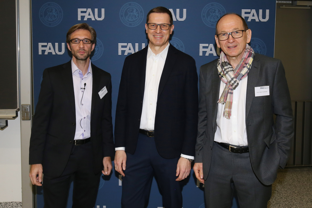 Im Jahr 2018 wird die FAU 275 Jahre alt. Ihr Jubiläumsjahr beginnt die Universität mit einem wissenschaftlichen Symposium zum Thema „Future of Research – Research of the Future“. Der Fokus ist fachübergreifend: FAU-Forscherinnen und Forscher aller Disziplinen werden gemeinsam mit internationalen Kollegen einen Blick in die Zukunft der Forschung werfen. (Bild: FAU/Kurt Fuchs)