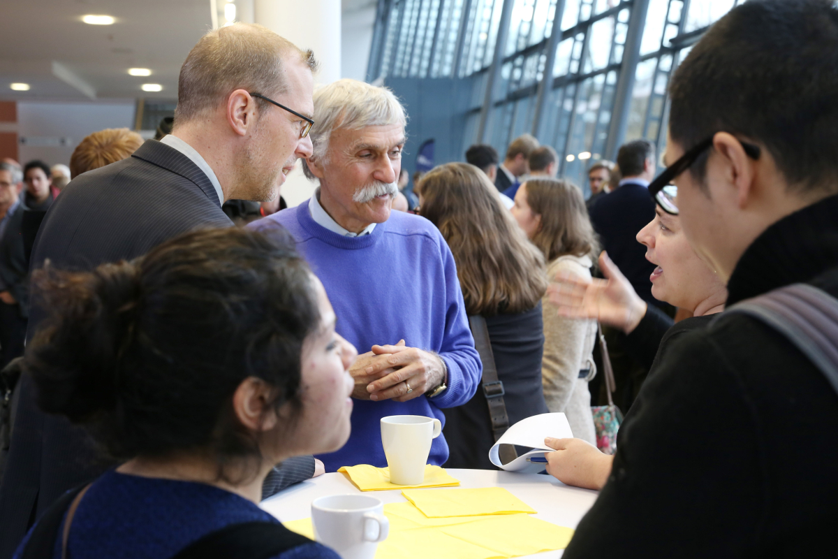 Im Jahr 2018 wird die FAU 275 Jahre alt. Ihr Jubiläumsjahr beginnt die Universität mit einem wissenschaftlichen Symposium zum Thema „Future of Research – Research of the Future“. Der Fokus ist fachübergreifend: FAU-Forscherinnen und Forscher aller Disziplinen werden gemeinsam mit internationalen Kollegen einen Blick in die Zukunft der Forschung werfen. (Bild: FAU/Kurt Fuchs)