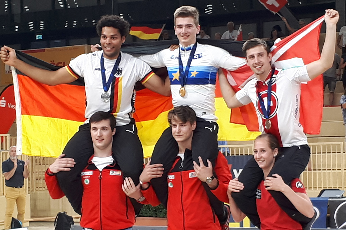 Zum Artikel "Sportdeutschland.TV: FAU-Student Lukas Kohl holt den EM-Titel im Kunstradfahren"