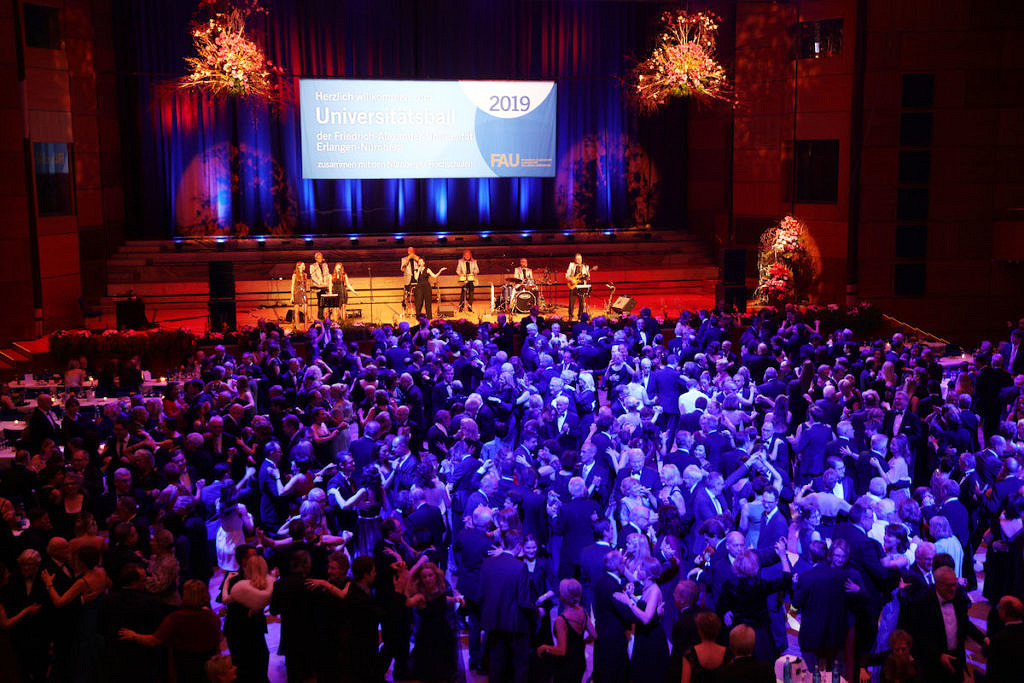 Der Universitätsball 2019 von oben
