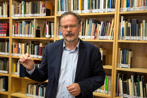 Zum Artikel "ARD-alpha: Prof. Dr. Andreas Frewer über Public Health"