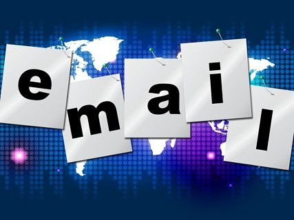 Symbolbild E-Mail Colourbox