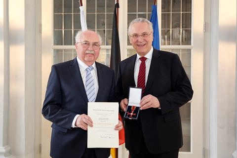 Zum Artikel "Bundesverdienstkreuz für Prof. Werner Daniel"