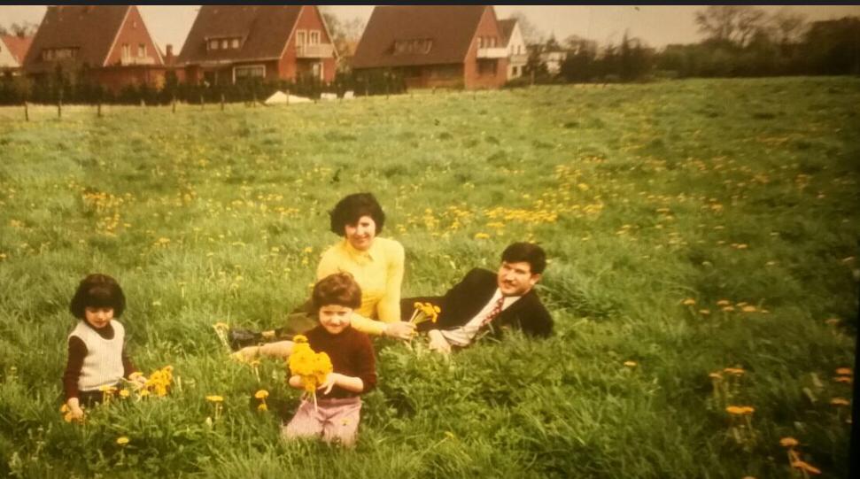 Aryaf Al-Rousan spent part of her childhood in Germany. This photo, which shows Aryaf with her sister and her parents, is from this time. (Picture: private photo)