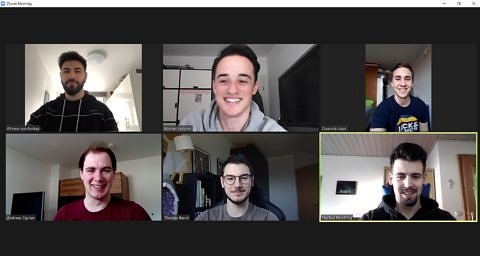 Videocall der Studenten