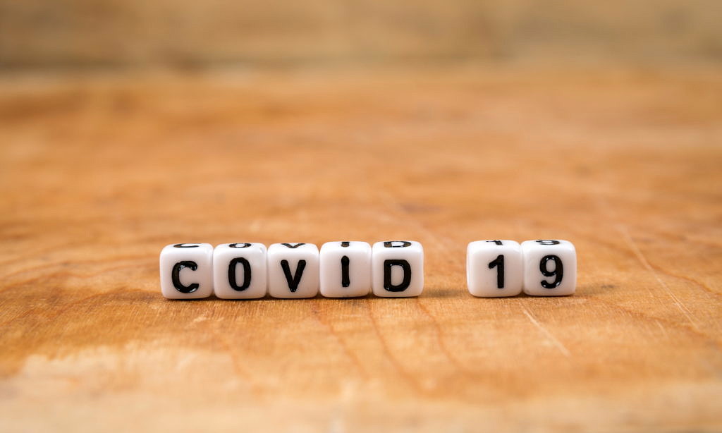 Buchstabenwürfel Covid 19