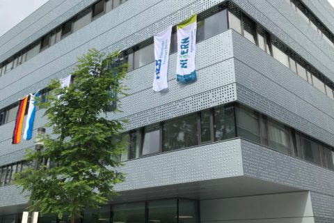 Zum Artikel "Franken kompakt: Eröffnung des HI ERN"