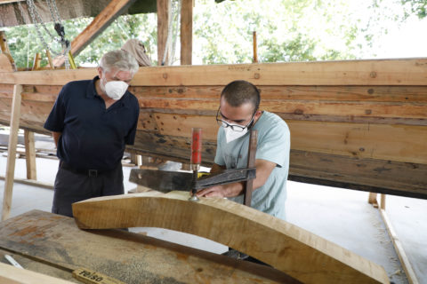 Workshop "Römisches Handwerk und Römischer Schiffbau". (Bild: FAU/Giulia Iannicelli)