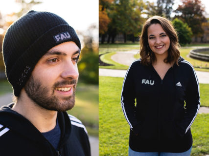 Student mit Beanie und Studentin mit Hoodie