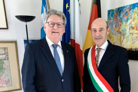Zum Artikel "Lebensrettendes Engagement ausgezeichnet"