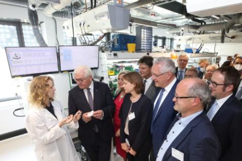 Besuch des Bundespraesidenten Frank-Walter Steinmeier am 05.07.2022 am HI ERN in Erlangen