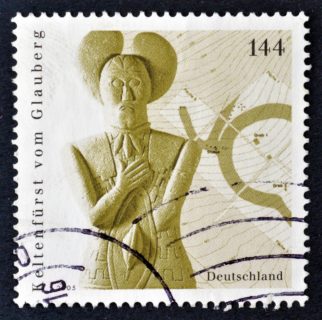 Briefmarke mit Abbildung Fürst vom Glauberg