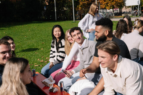 Zum Artikel "Stabile Zahlen zum Semesterstart"