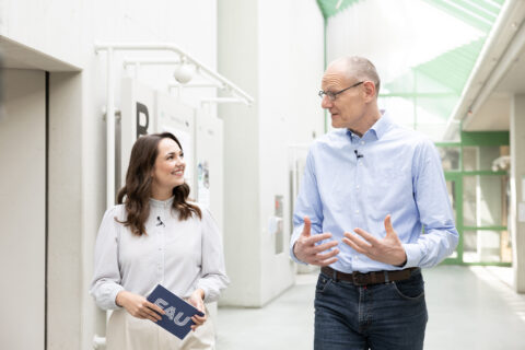Alumni-Interview mit Dr. Bernd Montag an der Naturwissenschaftichen Fakultät der FAU, Juli 2024 (Bild: G. Iannicelli)