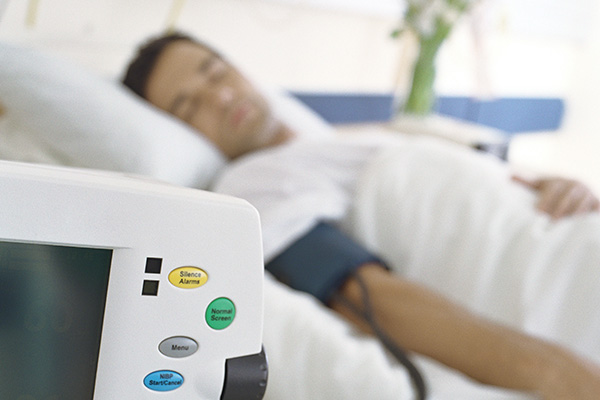 Schlaganfall: Diagnostik und Therapie in einem bildgebenden Gerät