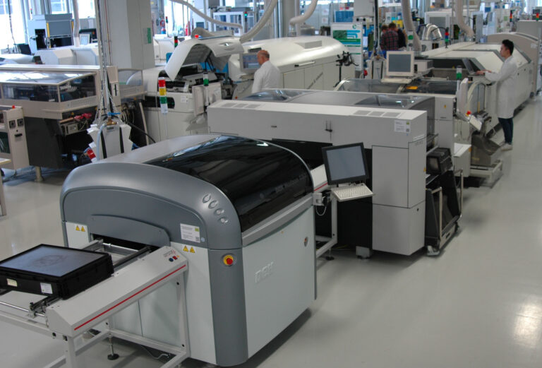 Neues Leistungselektronik-Zentrum an der FAU mit 1,5 Millionen Euro gefördert