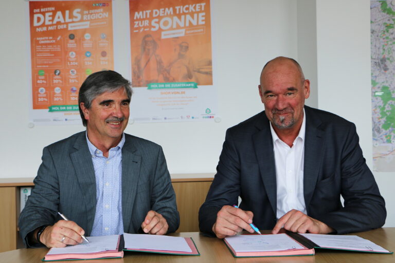 Studentenwerk und VGN verlängern den Vertrag zum Semesterticket