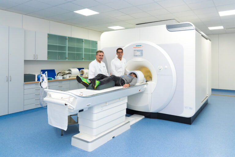 Klinische Zulassung für 7-Tesla Hochfeld-MR-Bildgebung