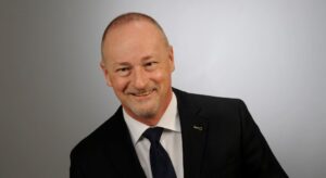 Prof. Dr. Rolf Hellinger (Bild: Fotostudio Süd/Höchstadt-Aisch)