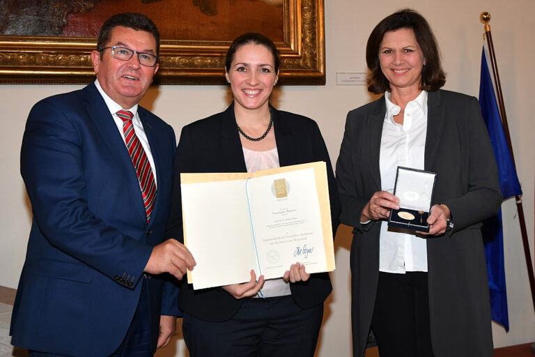 Engagement für Versicherungswirtschaft geehrt