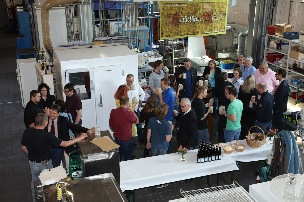 Gruppe Menschen von oben