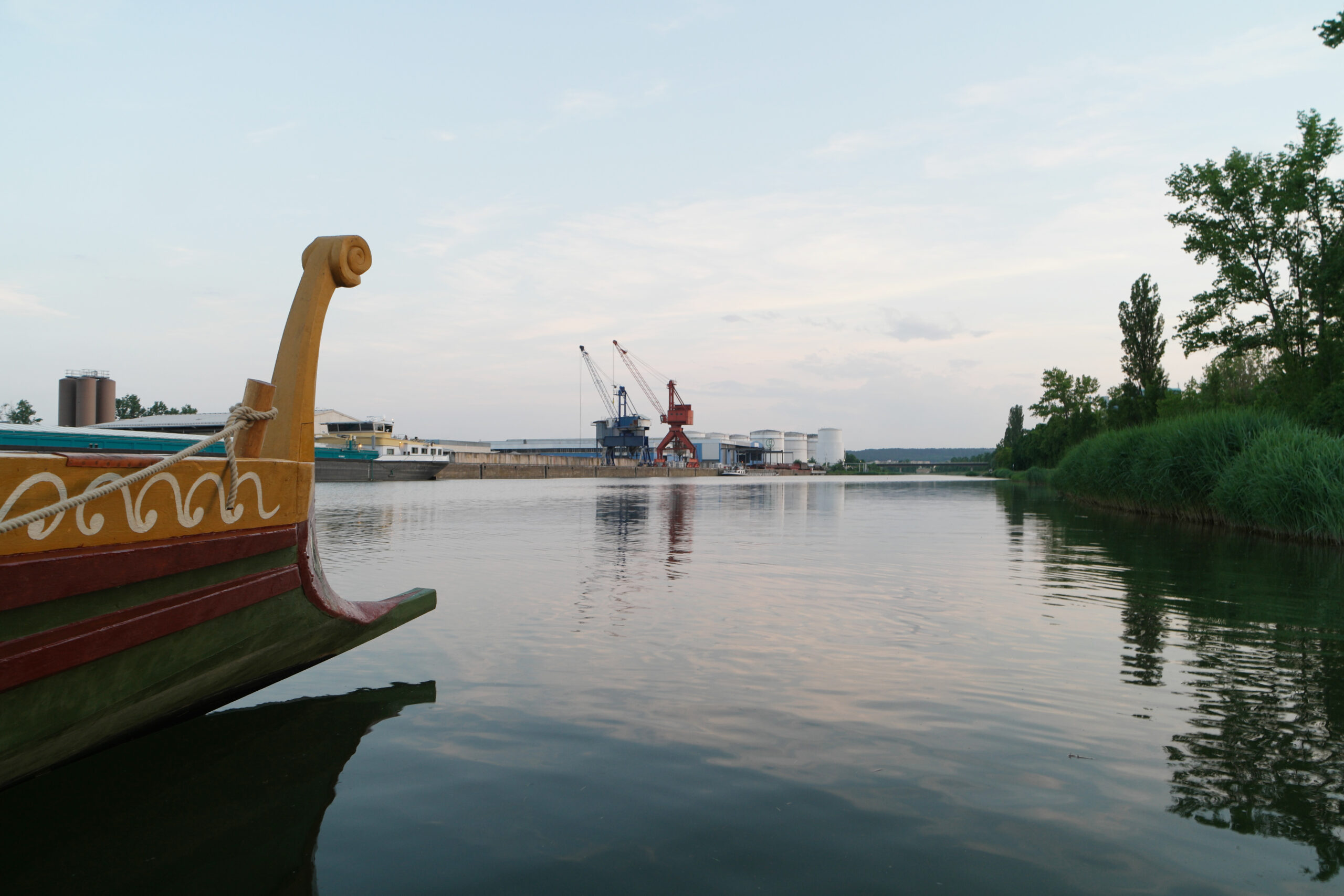 Römerboot im Wasser