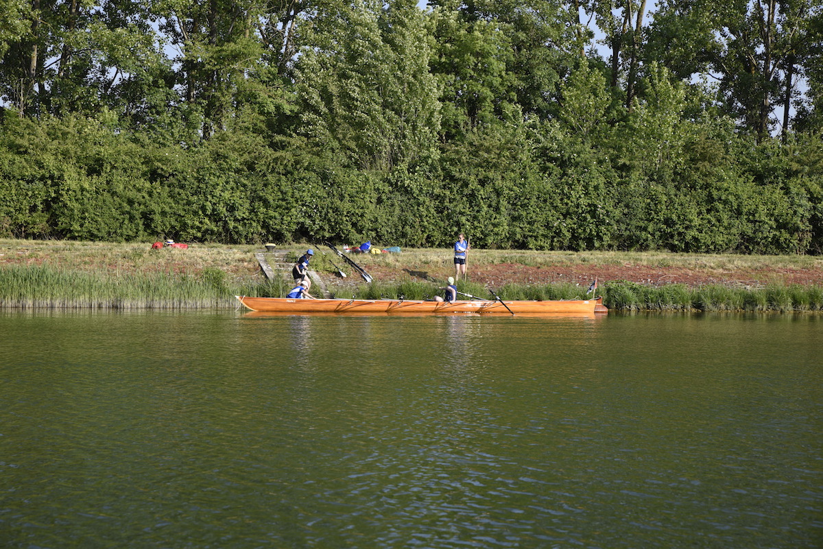 Römerboot auf Wasser