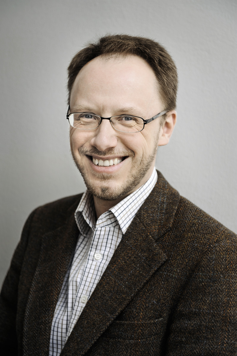 Portrait von Prof. Dr. Gerhard Ernst