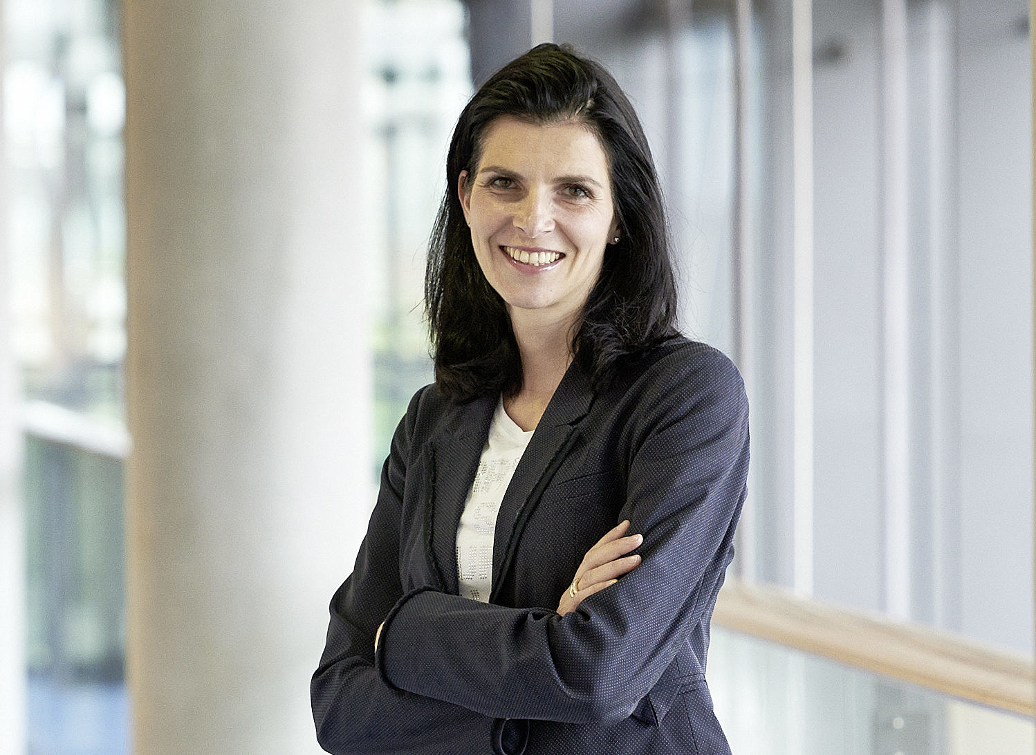 Portrait Prof. Dr. Evi Hartmann